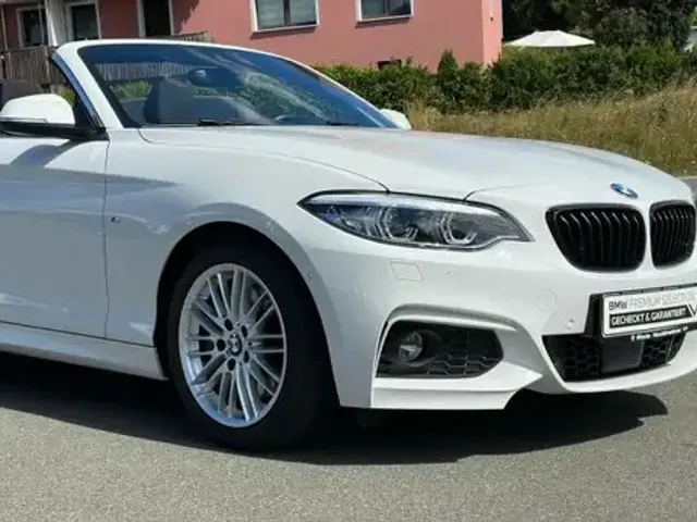 BMW 230