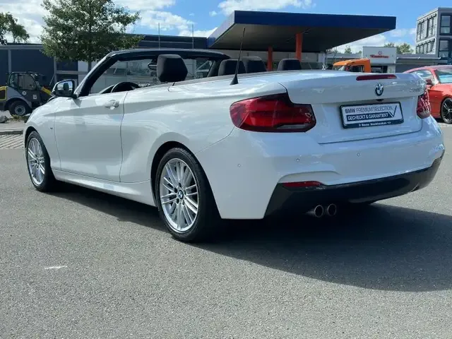 BMW 230