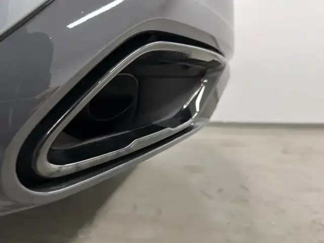 BMW 840