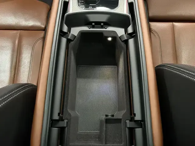 BMW 840