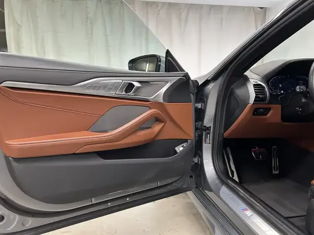 BMW 840