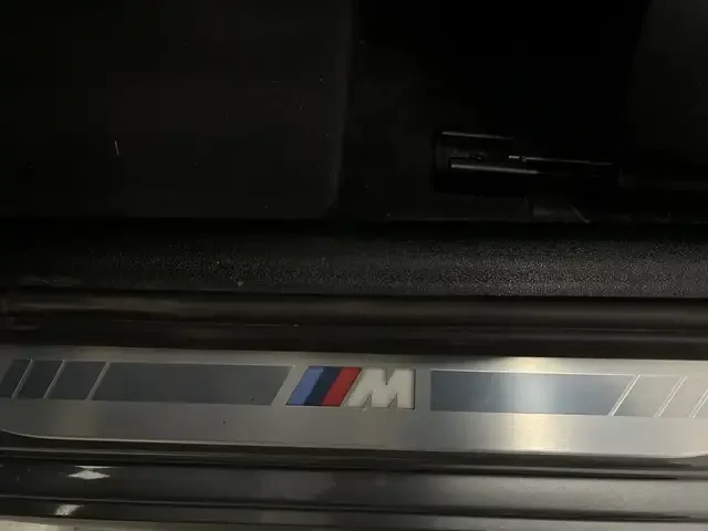 BMW 840