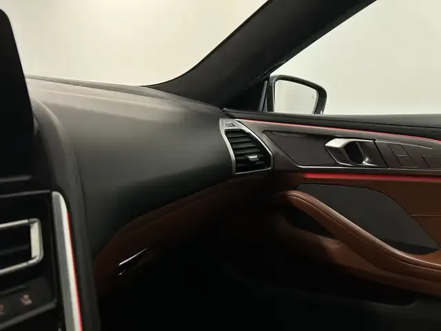 BMW 840