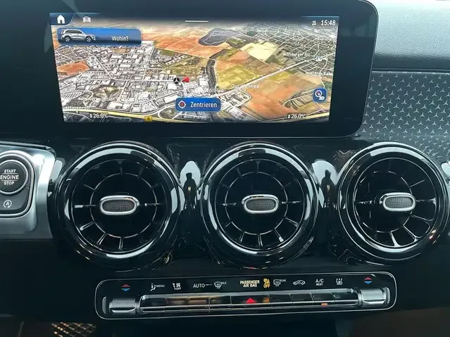 Mercedes-Benz GLB 200