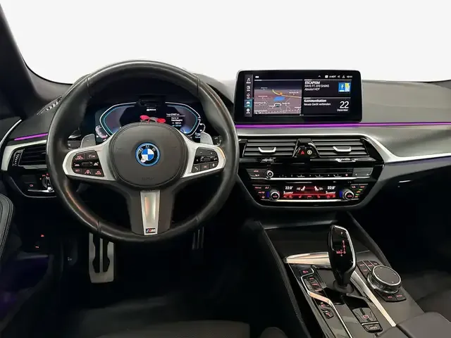 BMW 530
