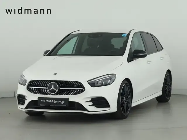 Mercedes-Benz B 180