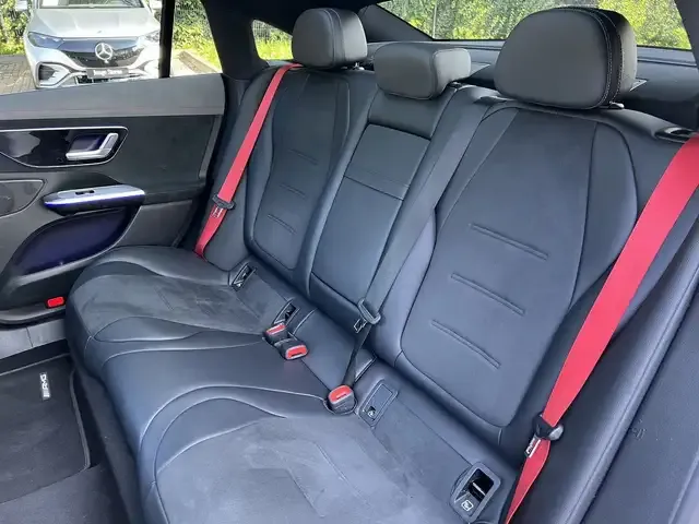 Mercedes-Benz EQE 300