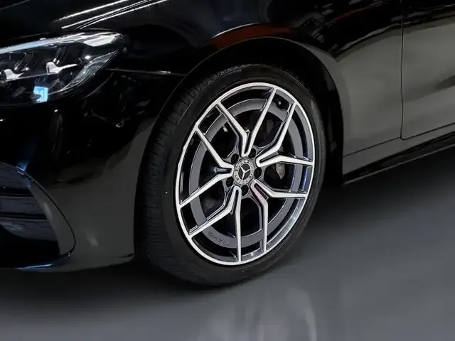 Mercedes-Benz E 400