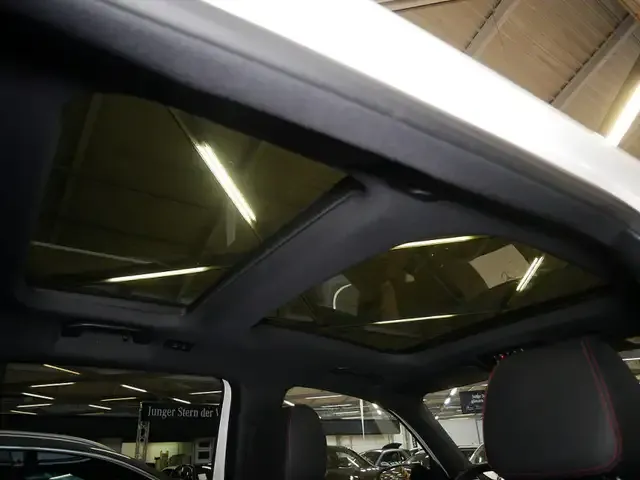 Mercedes-Benz EQB 300