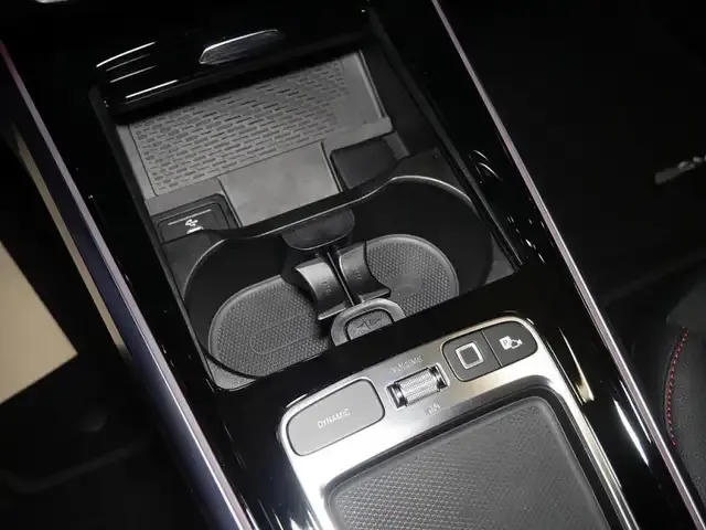 Mercedes-Benz EQB 300