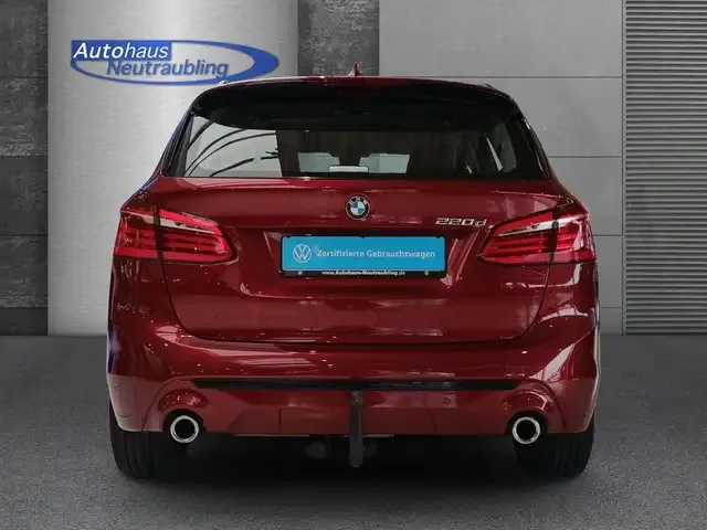 BMW 220