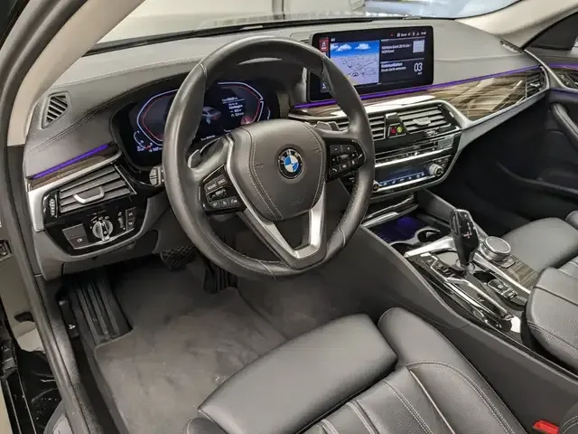 BMW 530