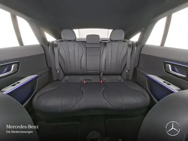 Mercedes-Benz EQE 300