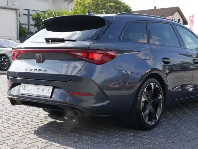 CUPRA Leon