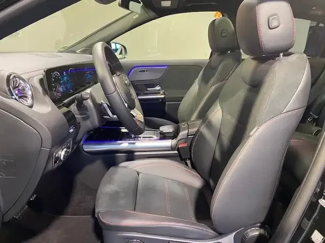 Mercedes-Benz EQA 300