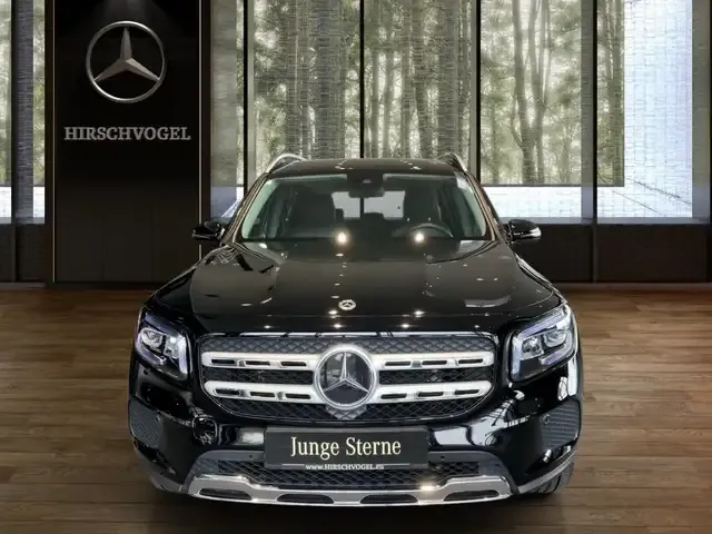 Mercedes-Benz GLB 180
