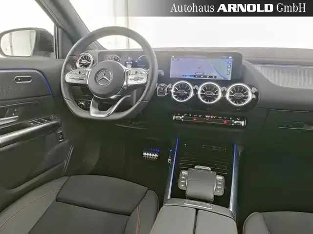 Mercedes-Benz EQA 300