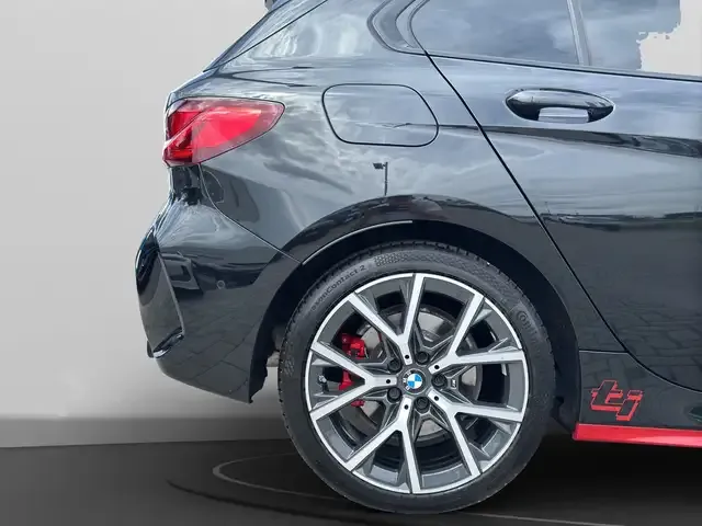 BMW 128