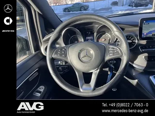 Mercedes-Benz V 300