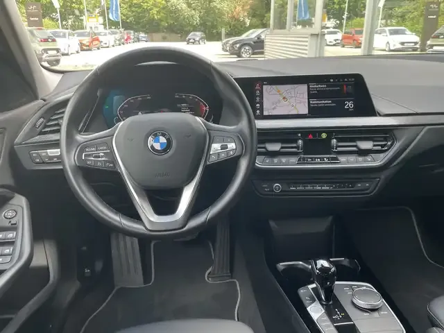 BMW 120