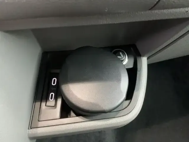 Volkswagen T6.1 Caravelle