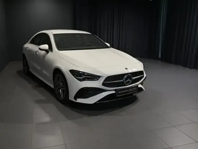 Mercedes-Benz CLA 200