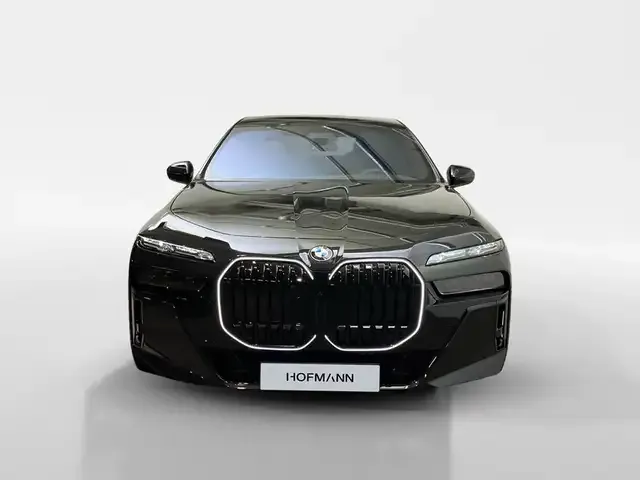 BMW 740