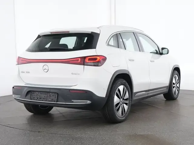 Mercedes-Benz EQA 300
