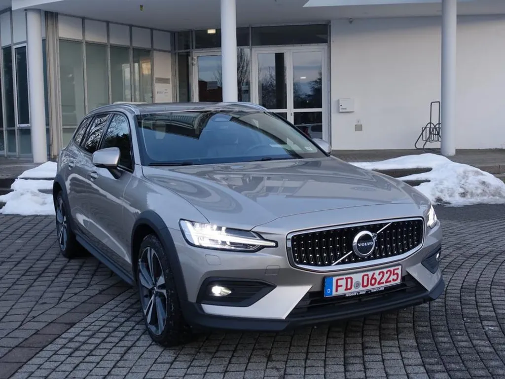 Volvo V60 Cross Country