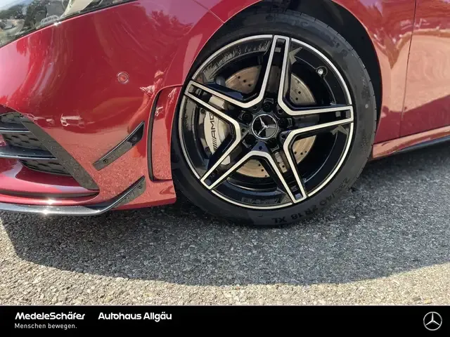 Mercedes-Benz A 35 AMG