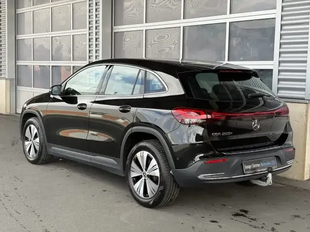 Mercedes-Benz EQA 250