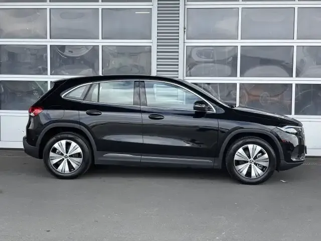 Mercedes-Benz EQA 250