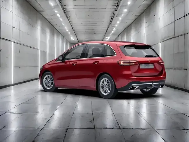 Mercedes-Benz B 180