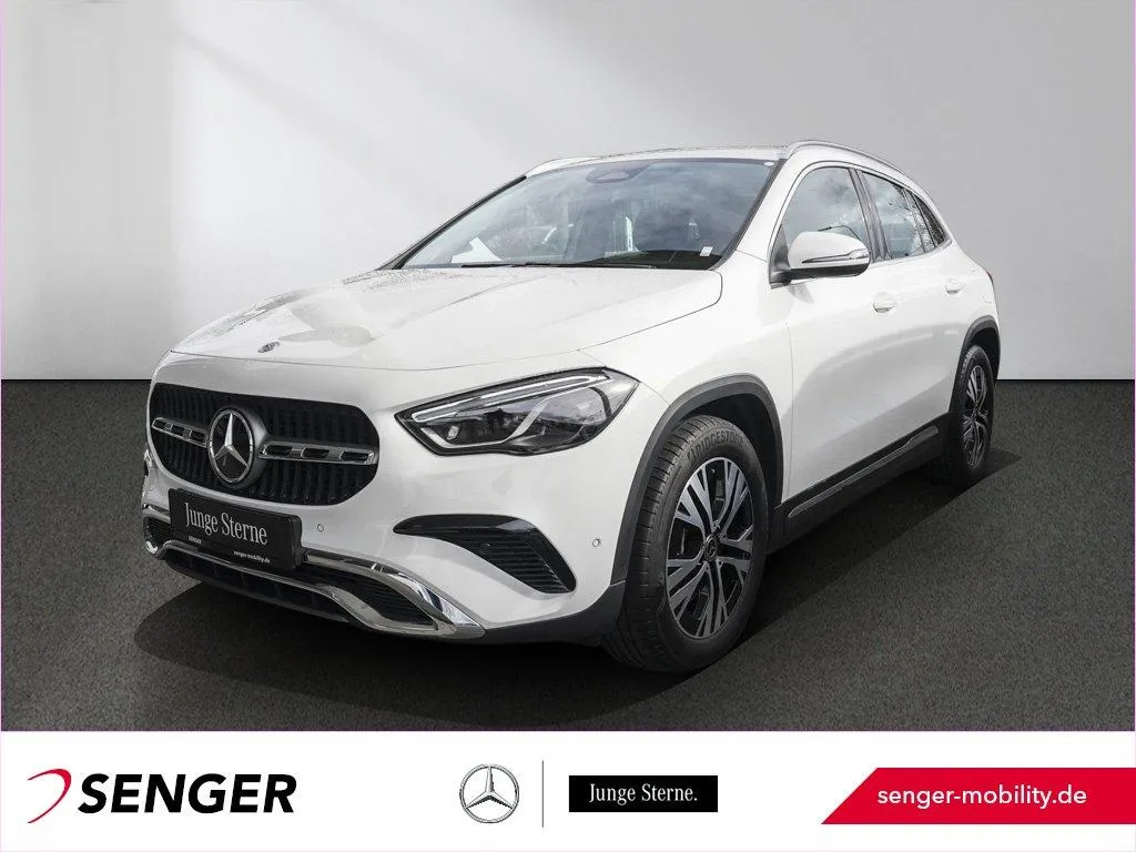 Mercedes-Benz GLA 220