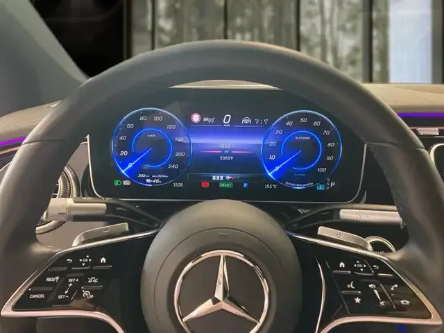 Mercedes-Benz EQS