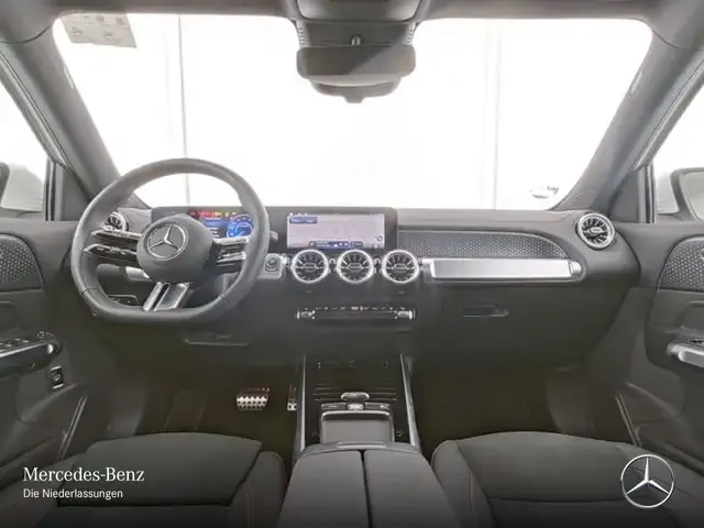 Mercedes-Benz EQB 300