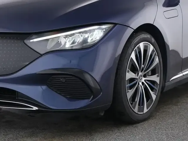 Mercedes-Benz EQE 350