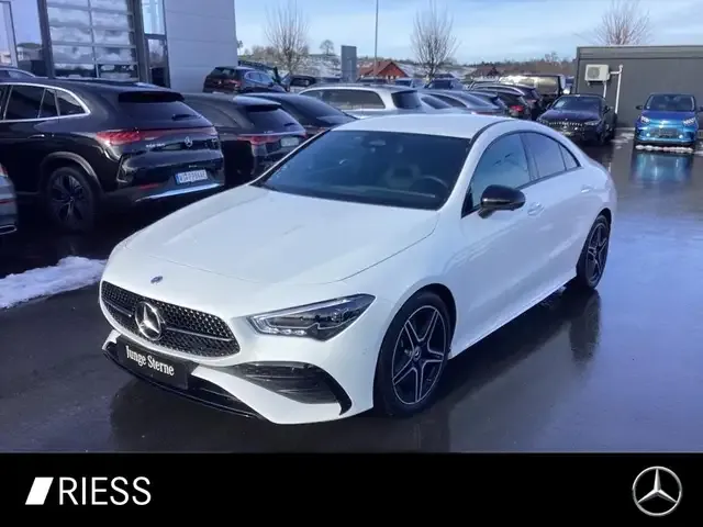 Mercedes-Benz CLA 200