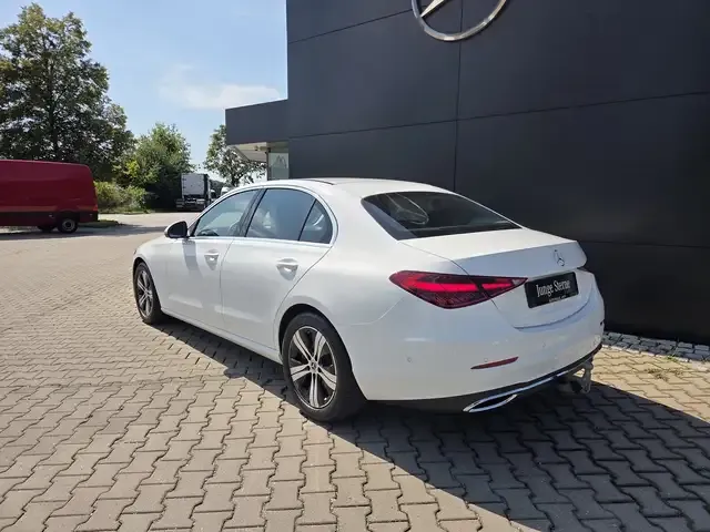 Mercedes-Benz C 180