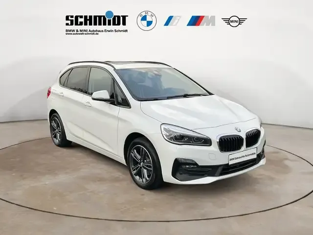 BMW 218