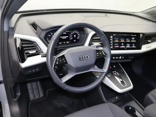 Audi 50