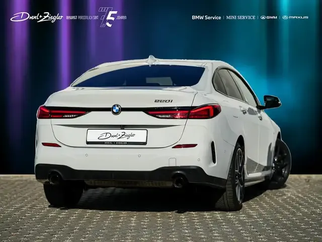 BMW 220
