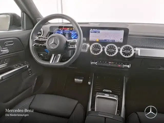 Mercedes-Benz EQB 250