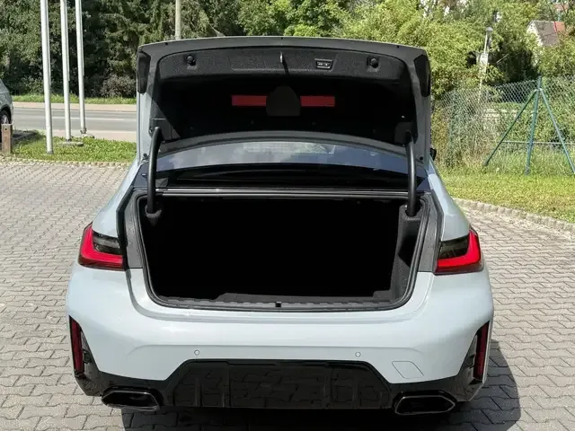 BMW 340