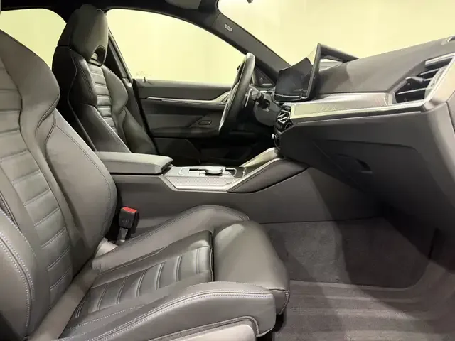 BMW 440