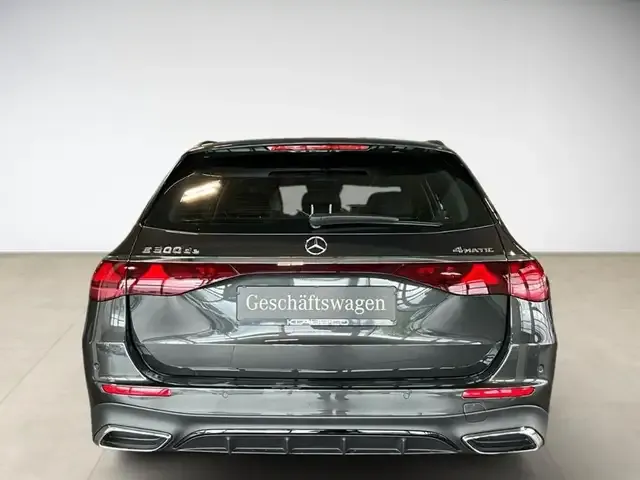 Mercedes-Benz E 300