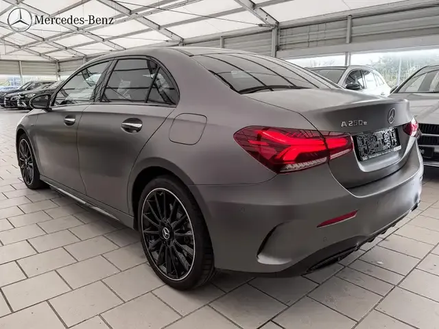 Mercedes-Benz A 250