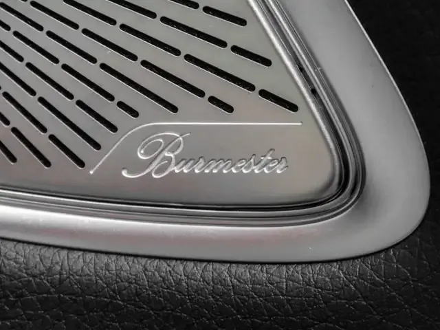 Mercedes-Benz EQS SUV