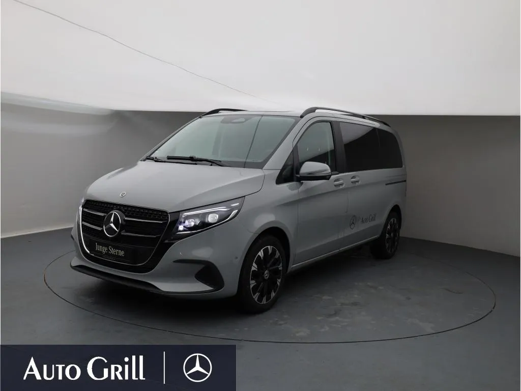 Mercedes-Benz V 220