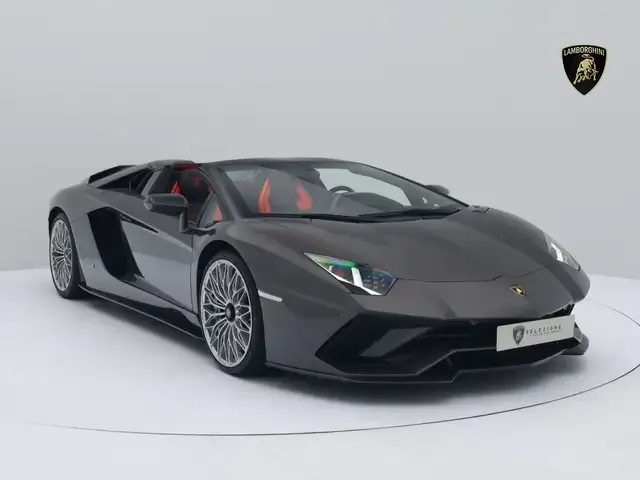 Lamborghini Aventador